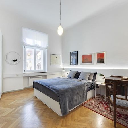 City Center Apartment With Parking Ljubljana Luaran gambar