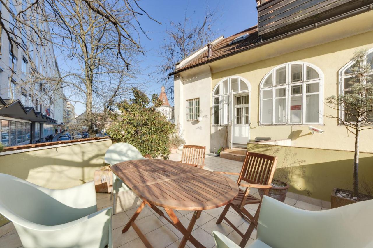 City Center Apartment With Parking Ljubljana Luaran gambar