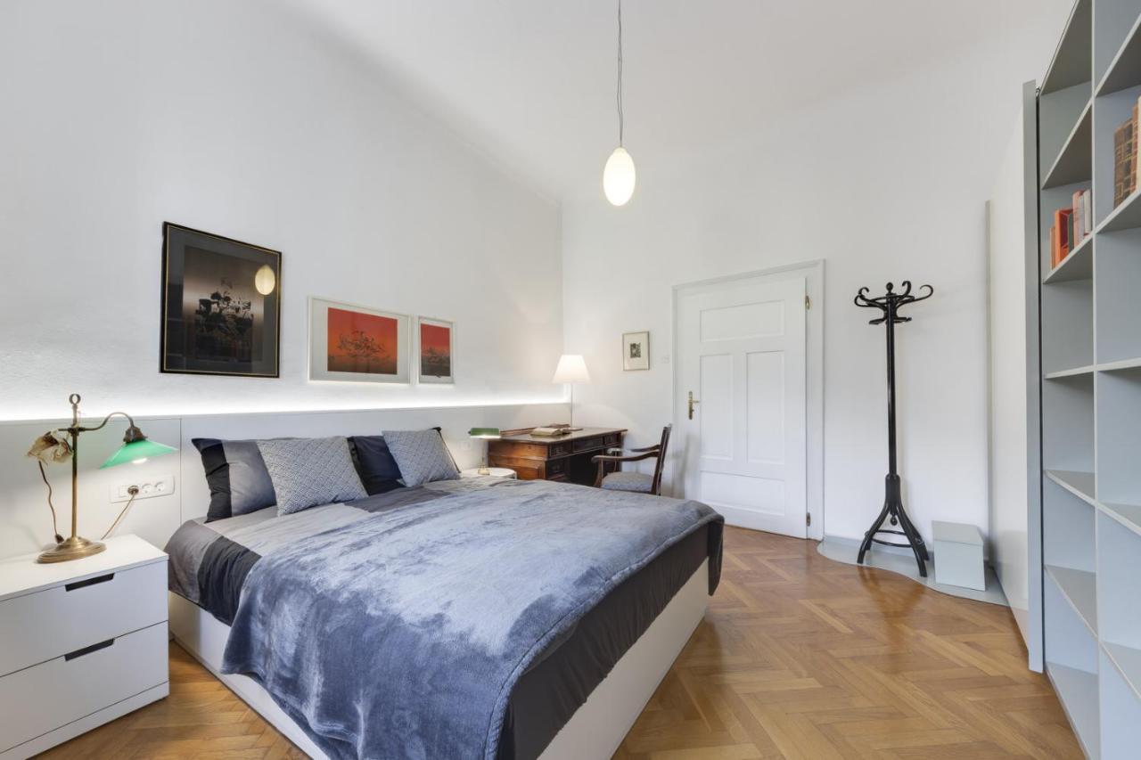 City Center Apartment With Parking Ljubljana Luaran gambar