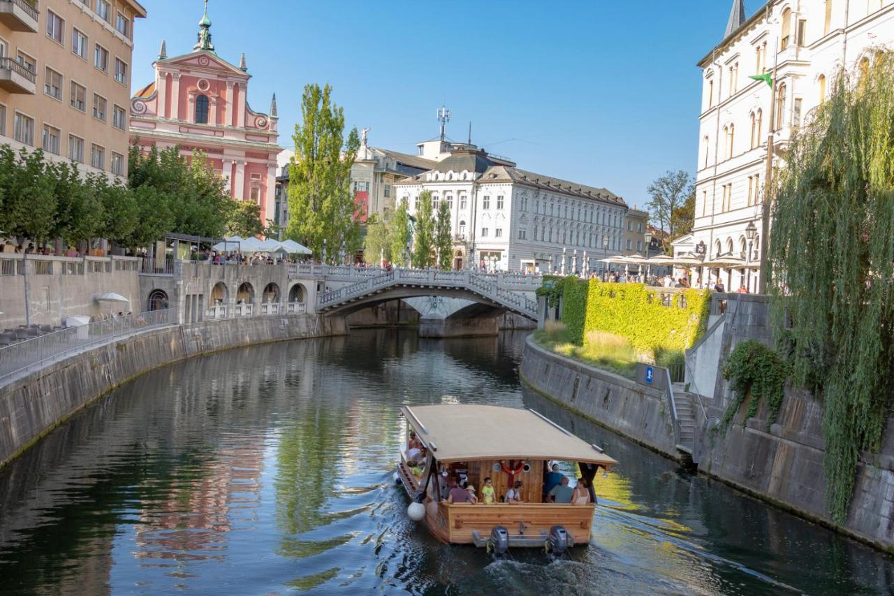 City Center Apartment With Parking Ljubljana Luaran gambar
